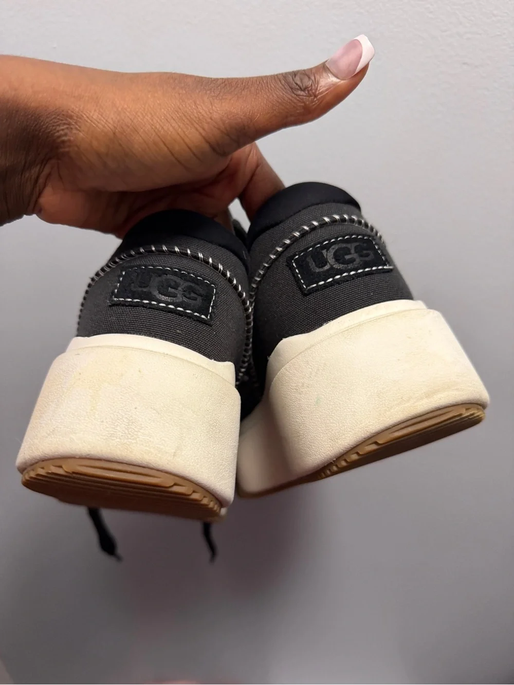 UGG ez duzzit